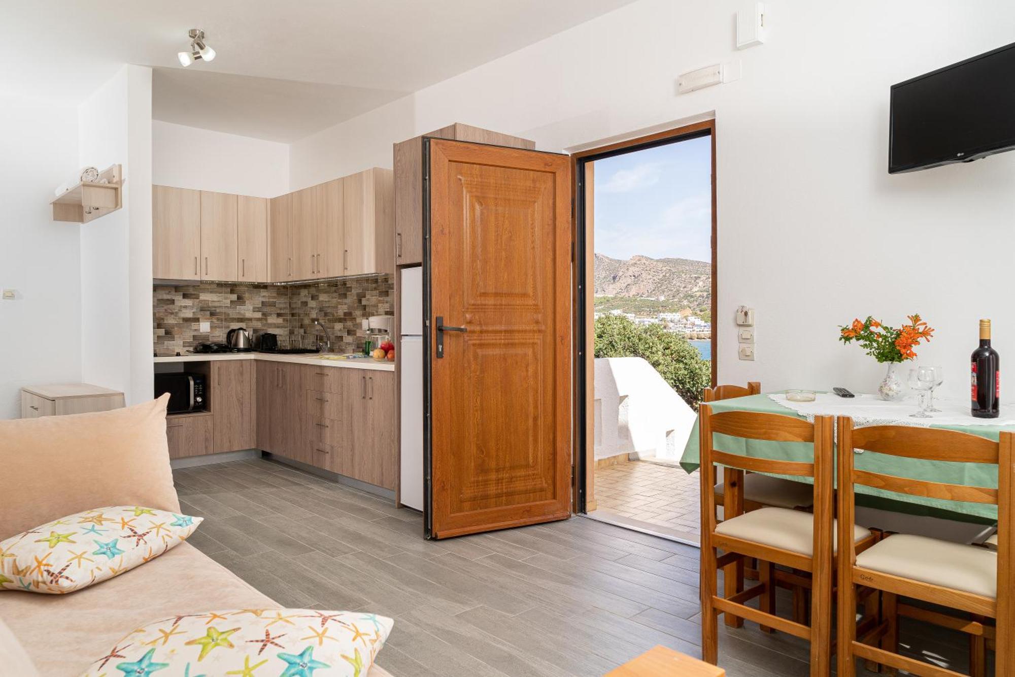 Akrotiri Apartments มากรีเยียลอส ภายนอก รูปภาพ