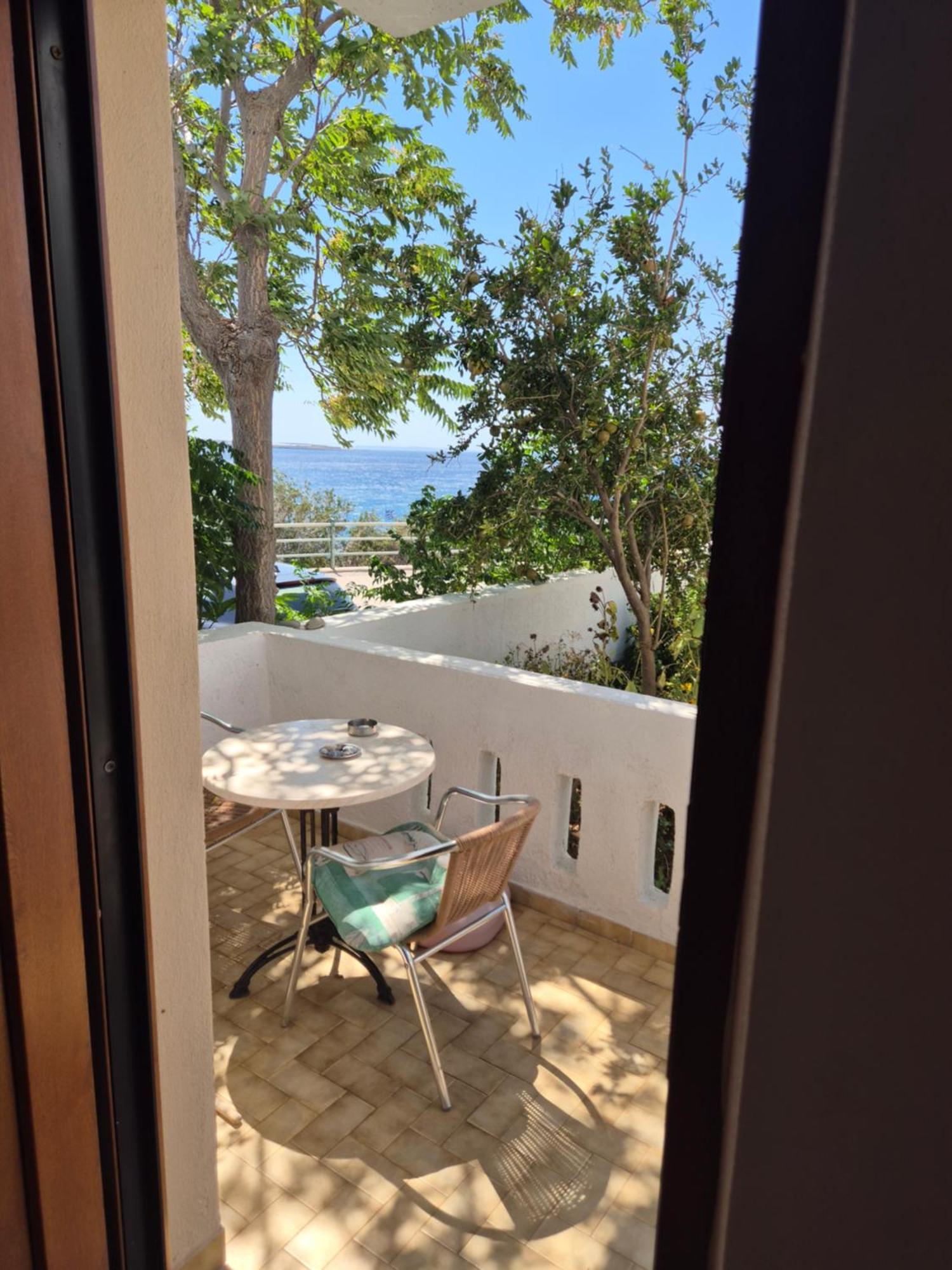 Akrotiri Apartments มากรีเยียลอส ภายนอก รูปภาพ