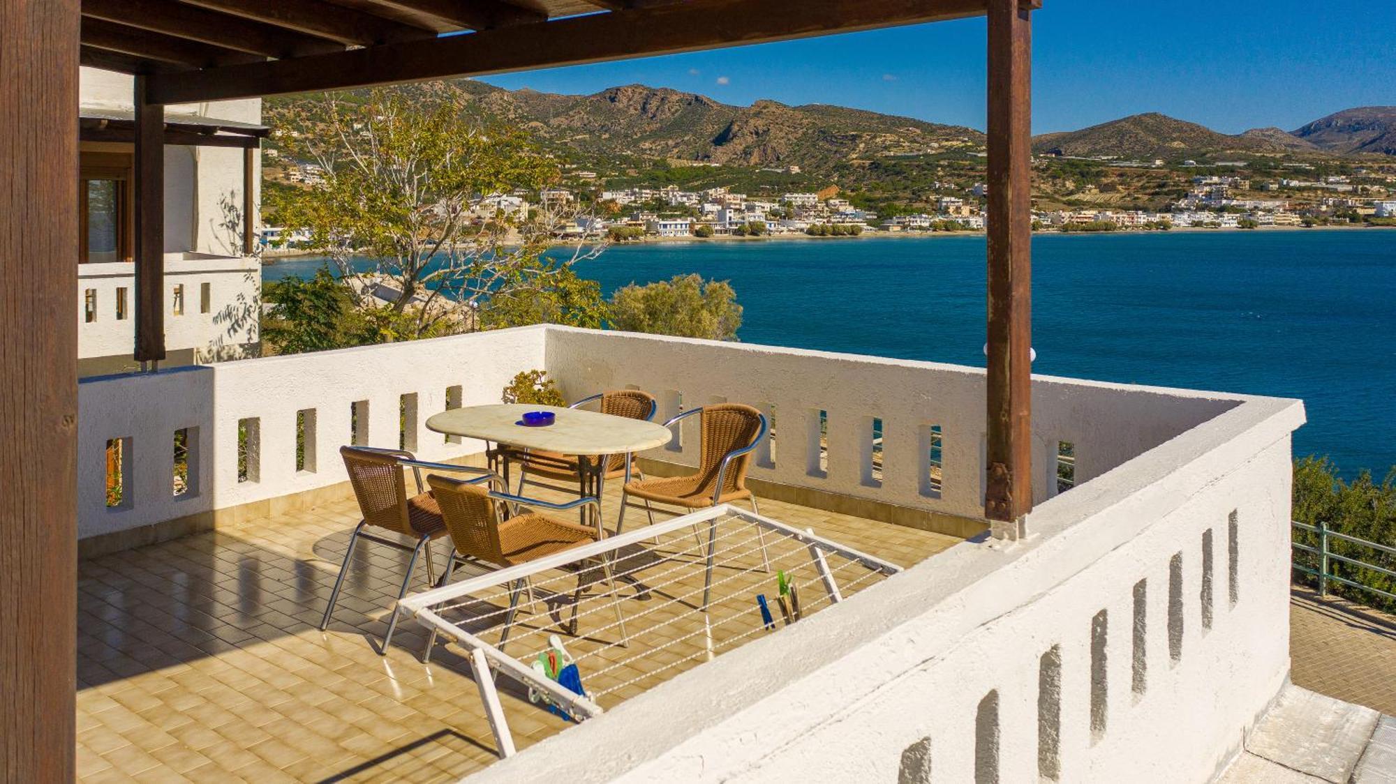 Akrotiri Apartments มากรีเยียลอส ภายนอก รูปภาพ