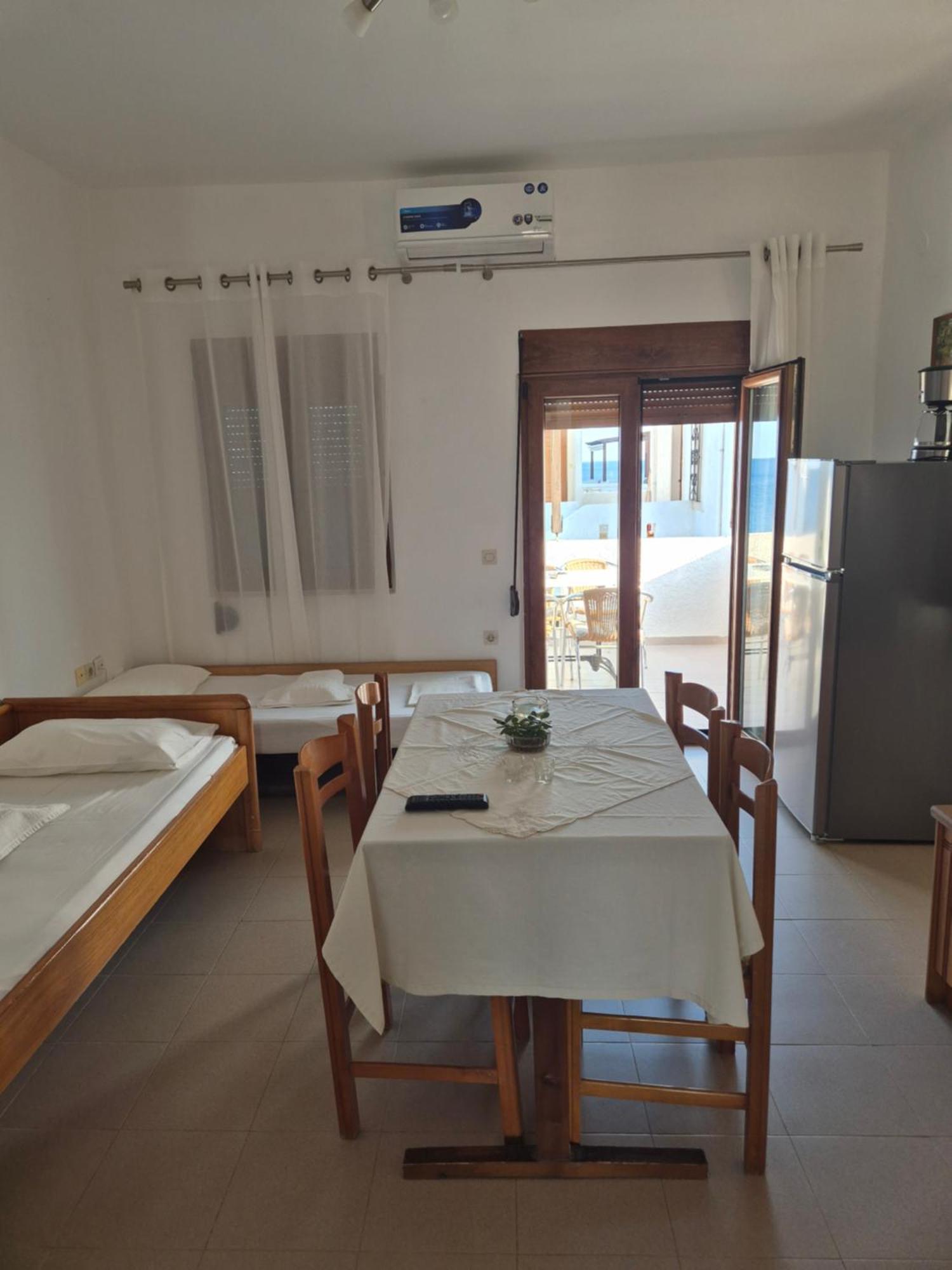 Akrotiri Apartments มากรีเยียลอส ภายนอก รูปภาพ